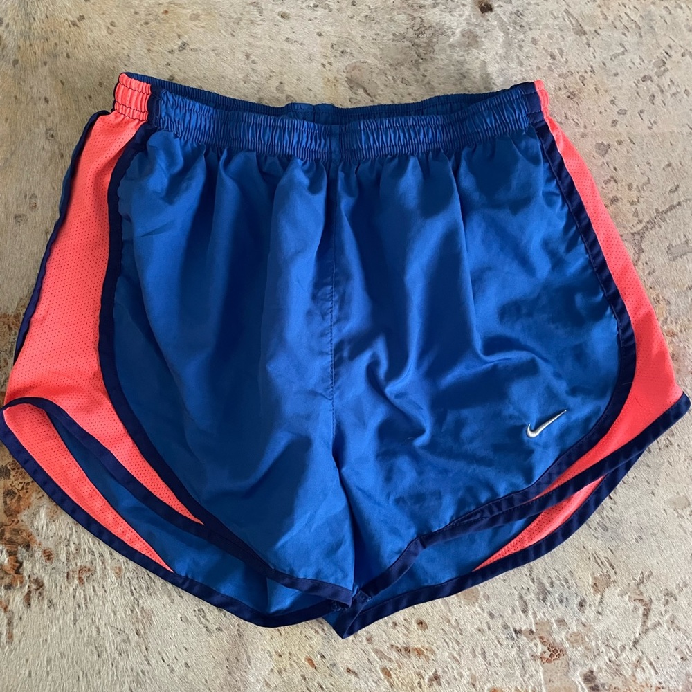 Nike DriFit shorts women size small
